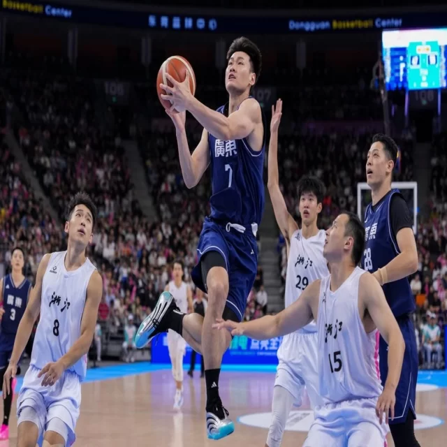 篮球季后赛走势解析：从数据视角探寻转折点 专稿第12228期